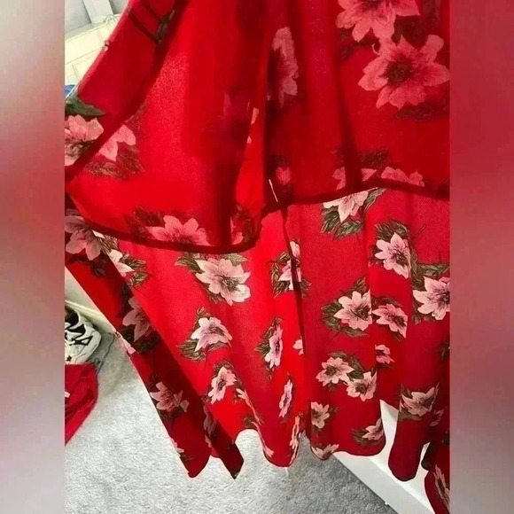 floral red sundress wrap around with puffy sleeves size large - Picture 3 of 9